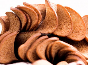 Соломка ржаная со вкусом Бекон: Ресторанные гренки с чесноком