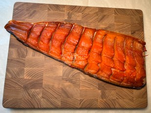 Японские снеки и крекеры: Горбуша боковина х/к (юкола)